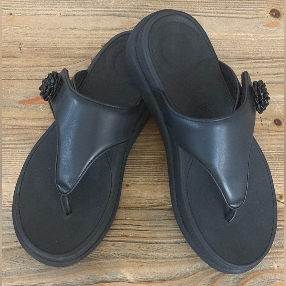 Fitflop FMode Go Beadie Button SlipOnThong Sandals, Size 7, Black, New In Box